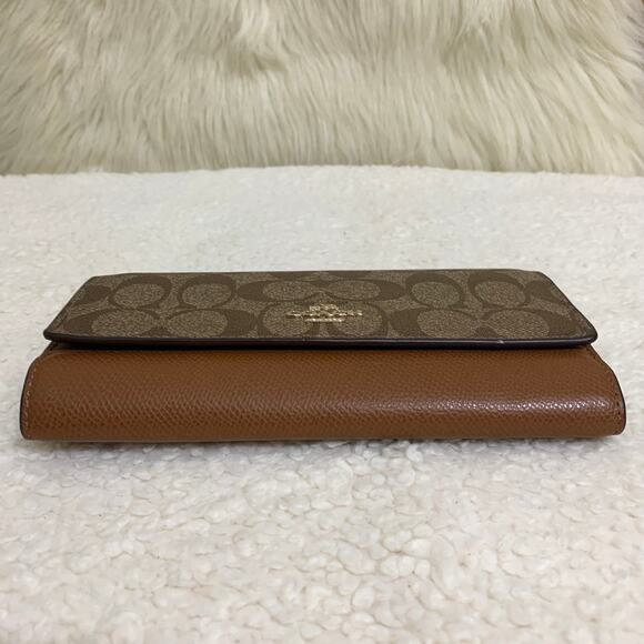 COACH Khaki/Acorn Coated Canvas Trifold Signature Wallet w/Lanyard F53763 - Picture 6 of 16